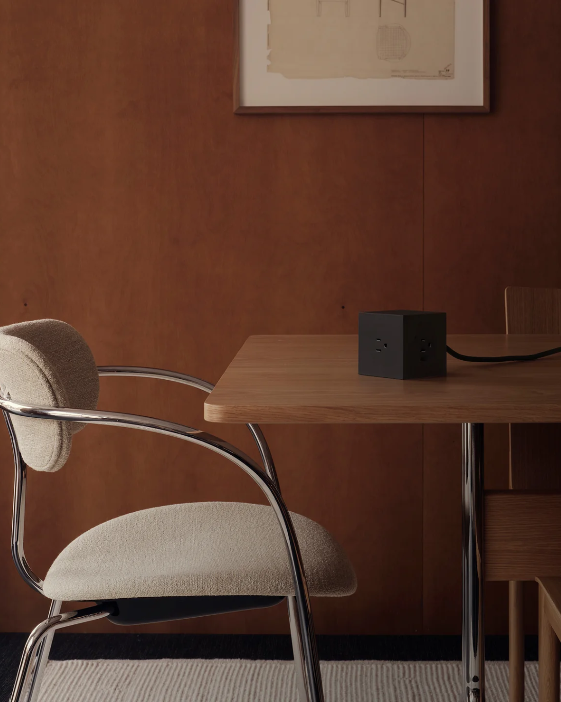 Square 1 | Stockholm Black