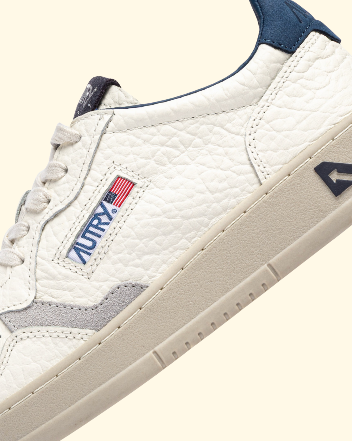 Medalist Low Sneaker | Ensign Blue & Peroscope