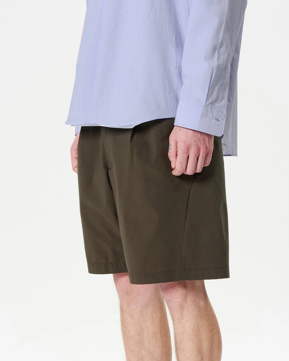 One Tuck Short | Jet Brown