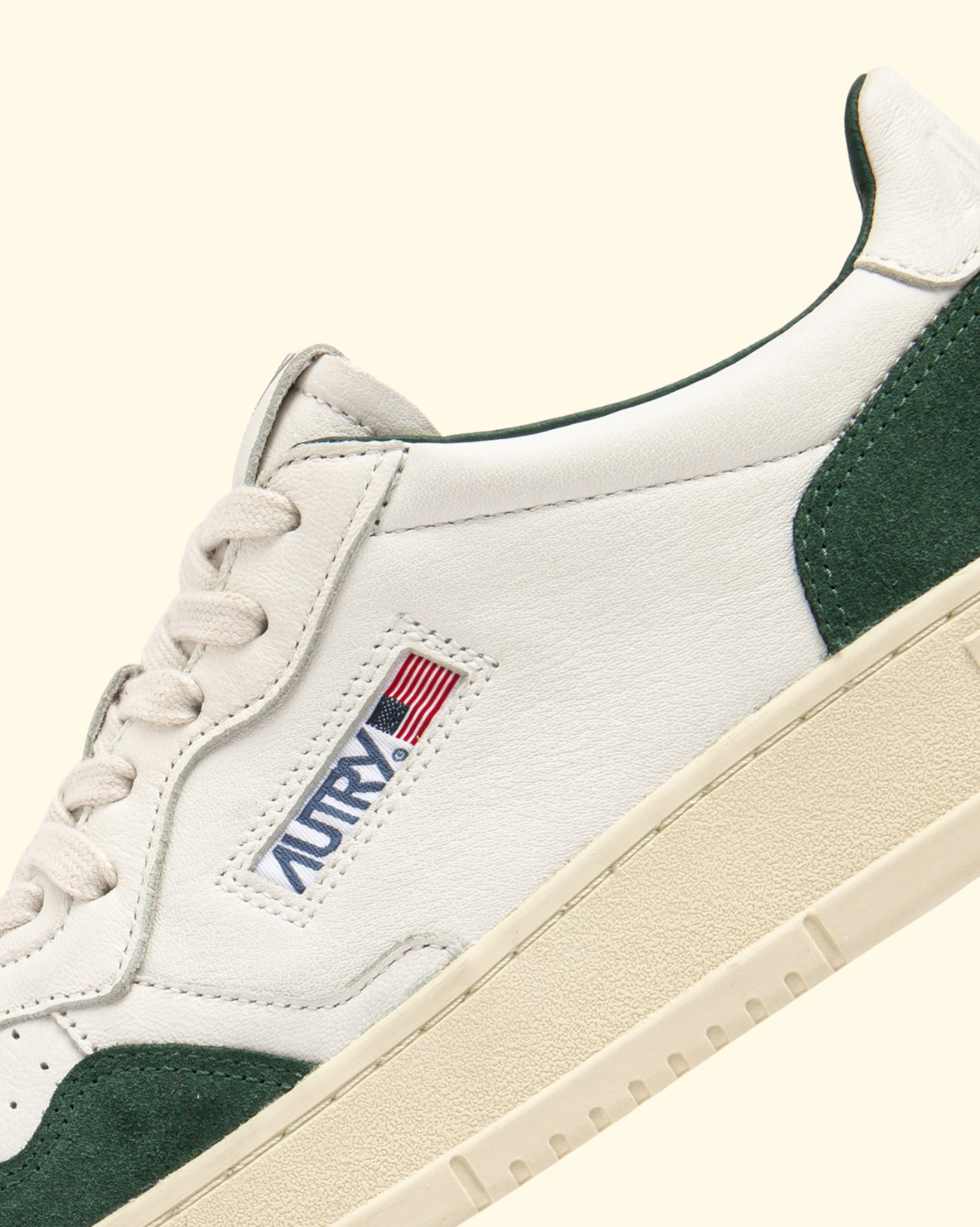 Medalist Low | White & Bottle Green