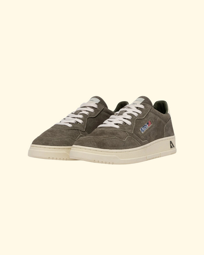 Medalist Low | White & Green