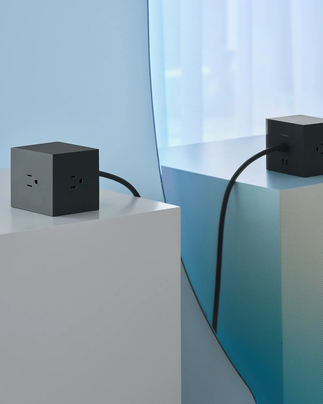 Square 1 | Stockholm Black