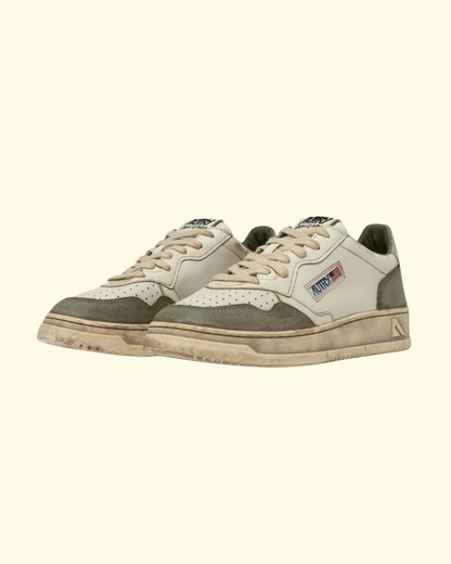 Medalist Low Super Vintage | Silver Lizard