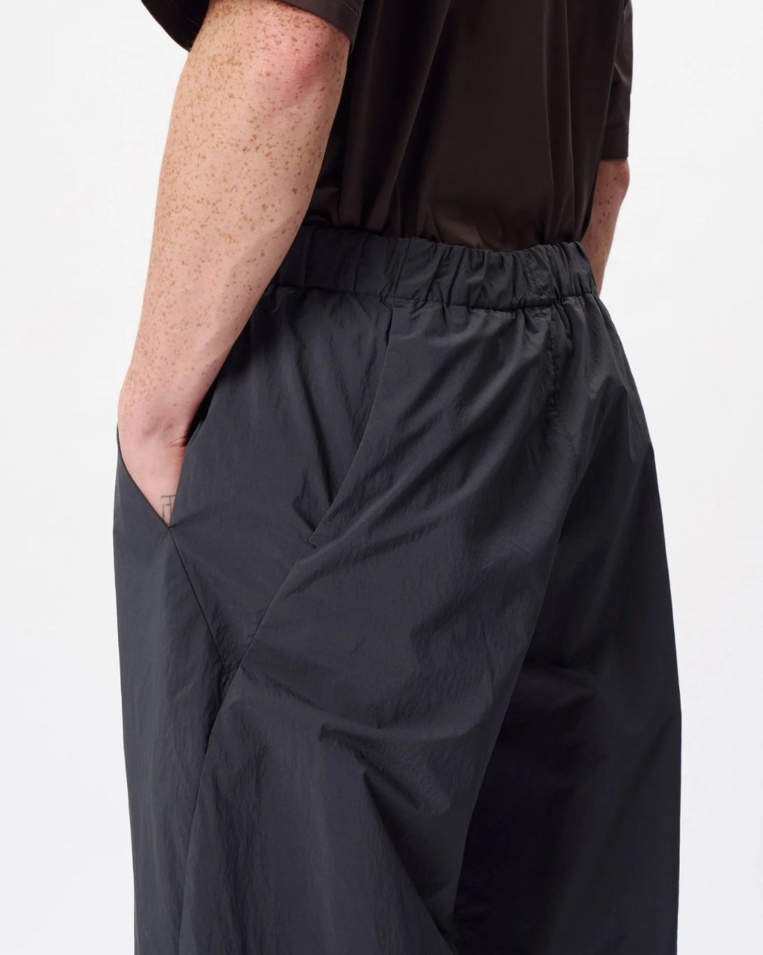Advanced Wide Easy Pant | Ebony Gray