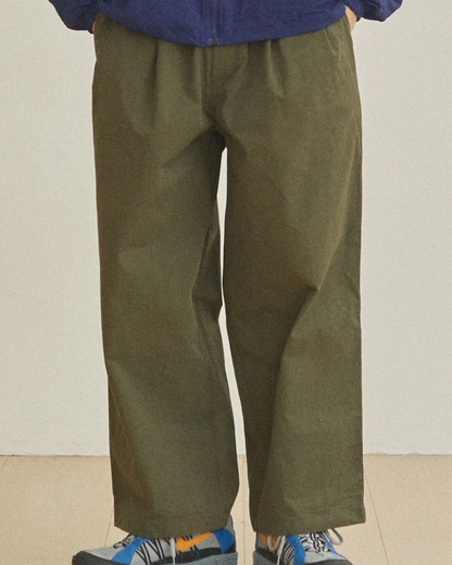 Two Tuck Wide Pants | Khaki Army