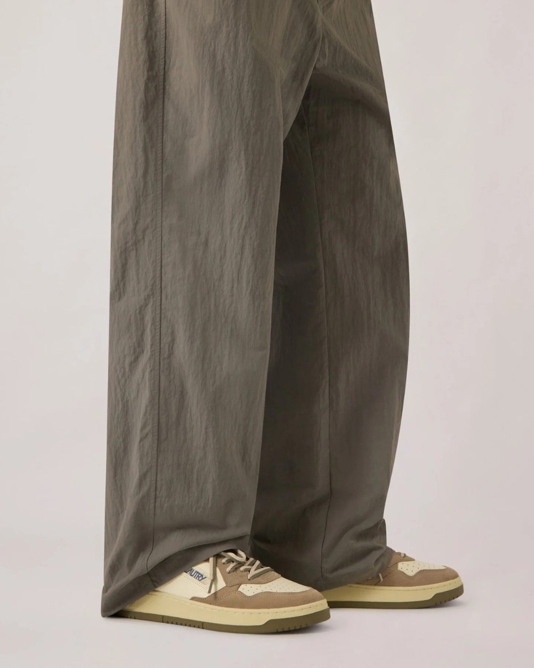 Medalist Low Sneaker | Covert Green & Licorice