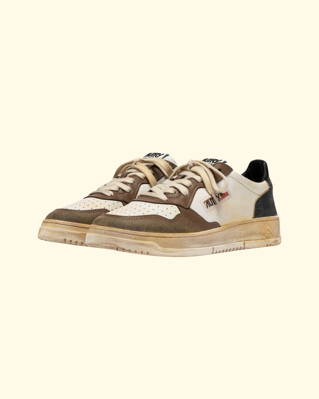 Super Vintage Medalist Low | Black & Malt