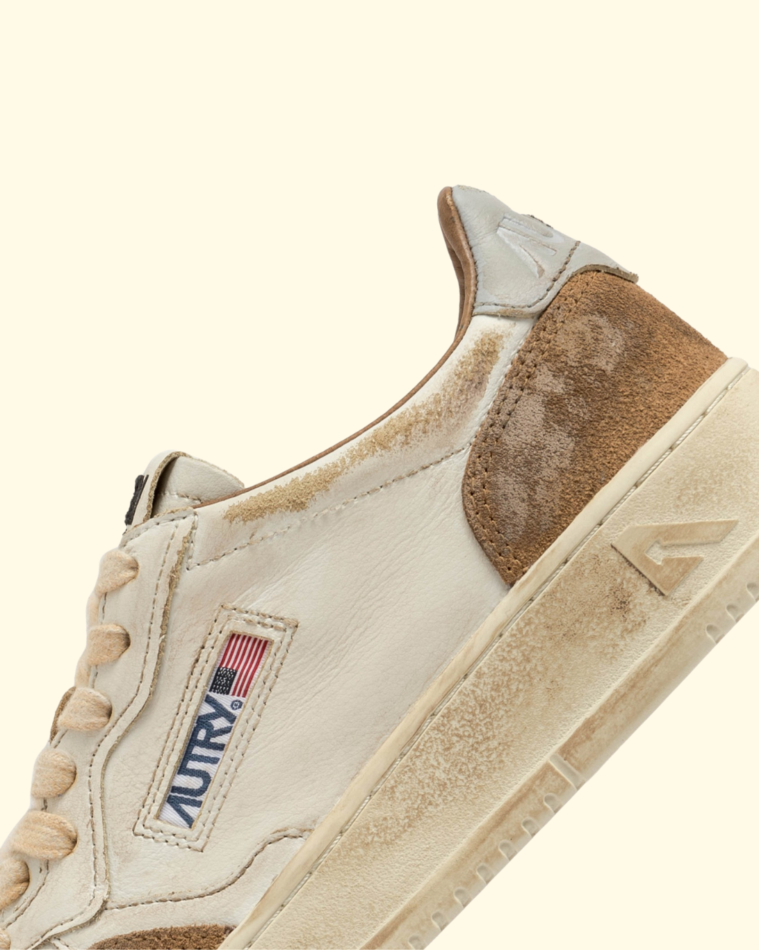 Medalist Low Super Vintage | Cognac Leather Suede